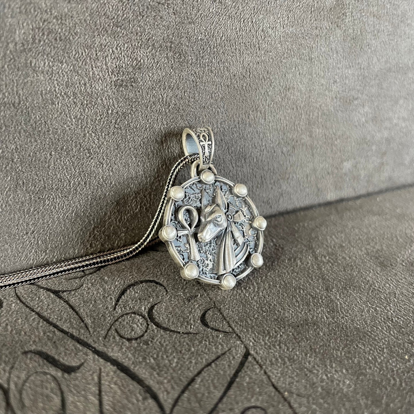 Anubis Pendan Sterling Silver Anubis Ankh Necklace