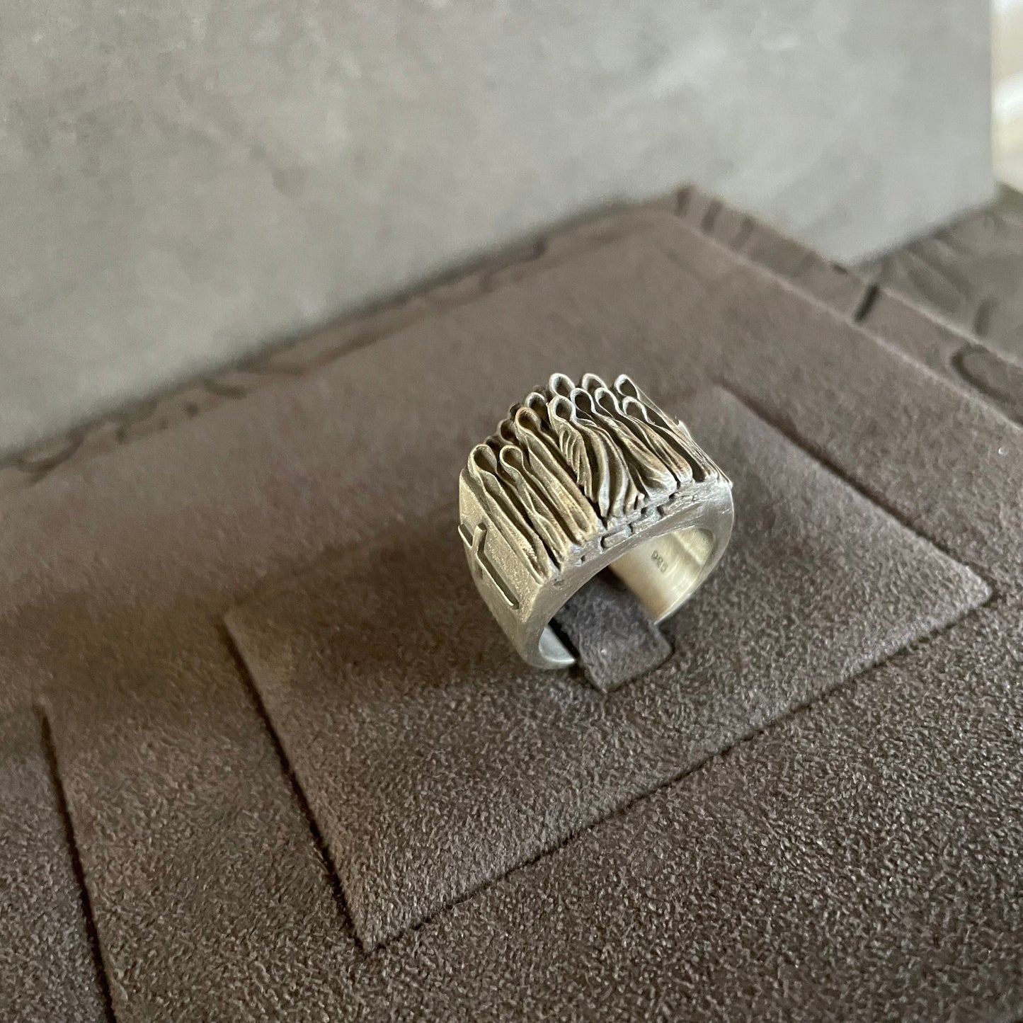 Creepy Ghost Ring