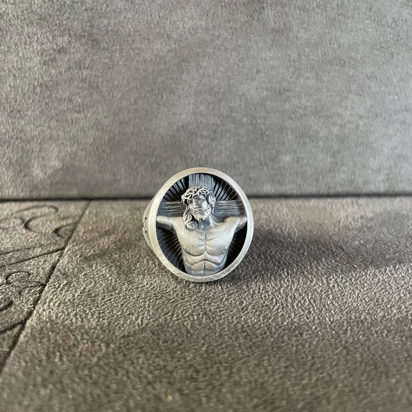 Crucifixion of Jesus Ring, Sterling Silver Jesus Cross Ring, Messiah Jesus Cross Silver Ring, Engraved Catholic Jesus Men Signet Ring