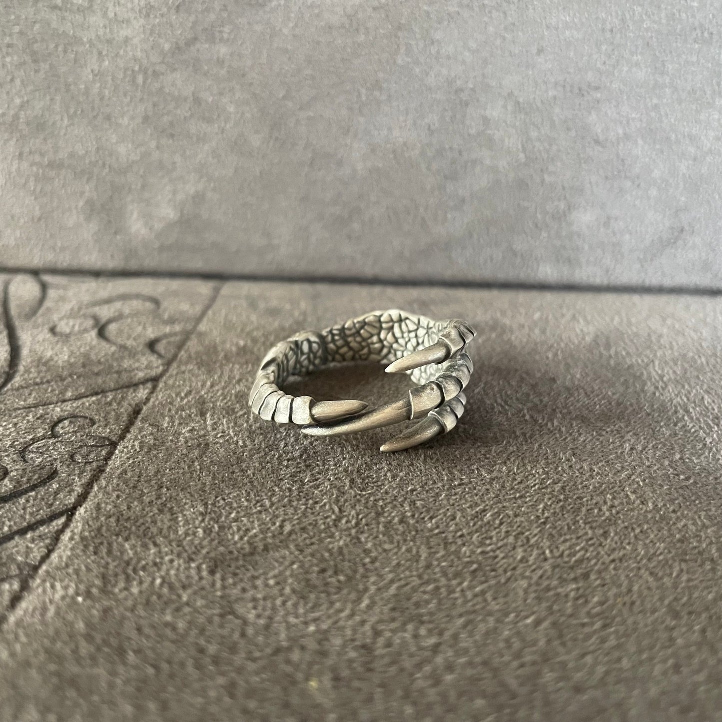 Dragon Claw Ring, Sterling Silver Gothic Claw Men Ring, Handmade Unique Ring, Adjustable Design, Symbol of Power, Mystical Accessory